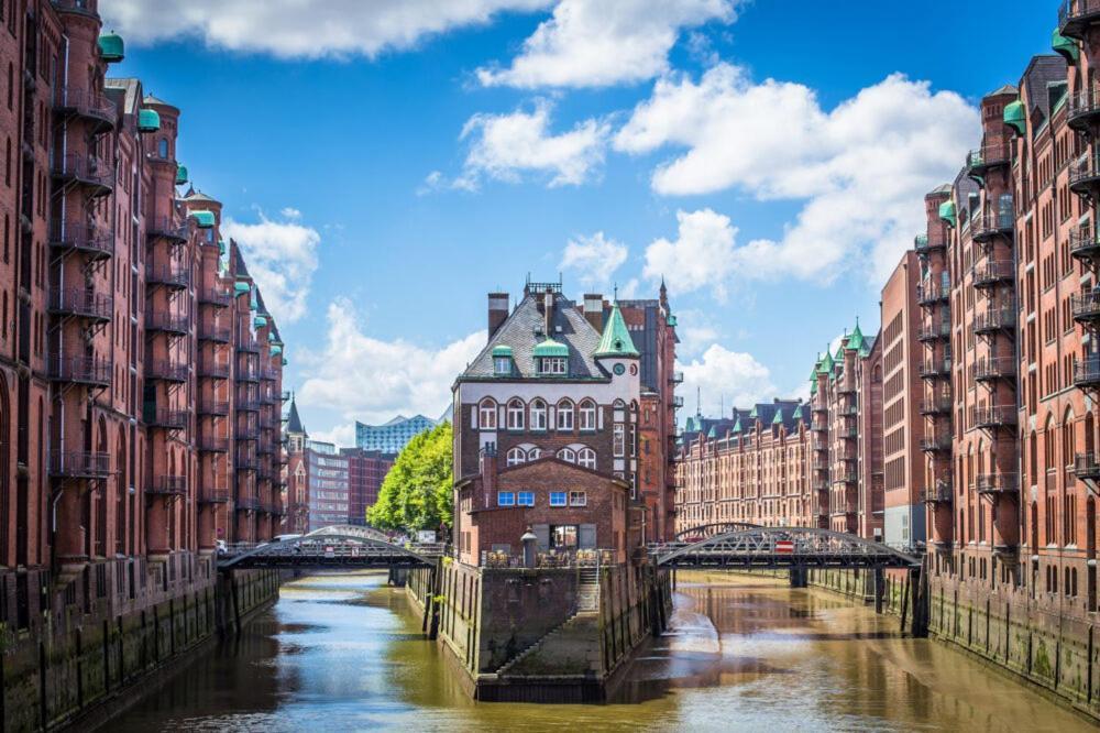 Feelslikehome - Reihenhaus Zwischen Hamburg Und Heide Mit Garten&Garage ノイ・ヴルムシュトルフ エクステリア 写真