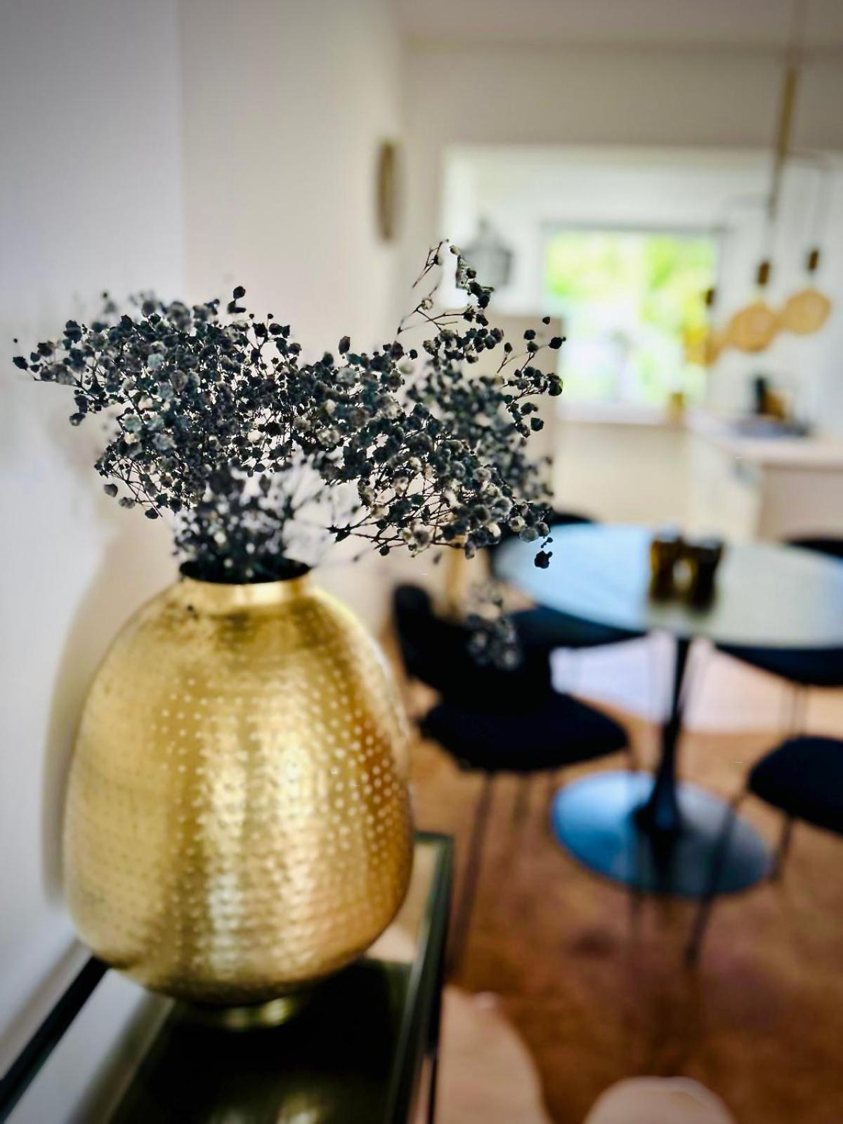 Feelslikehome - Reihenhaus Zwischen Hamburg Und Heide Mit Garten&Garage ノイ・ヴルムシュトルフ エクステリア 写真